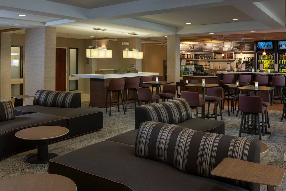 Фото Courtyard by Marriott Baton Rouge Siegen Lane