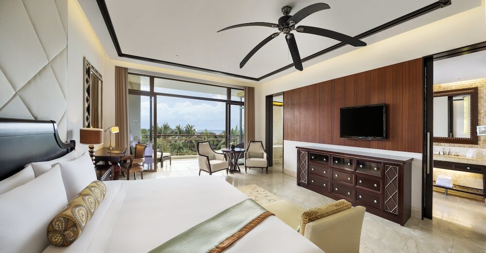 Фото The St. Regis Sanya Yalong Bay Resort