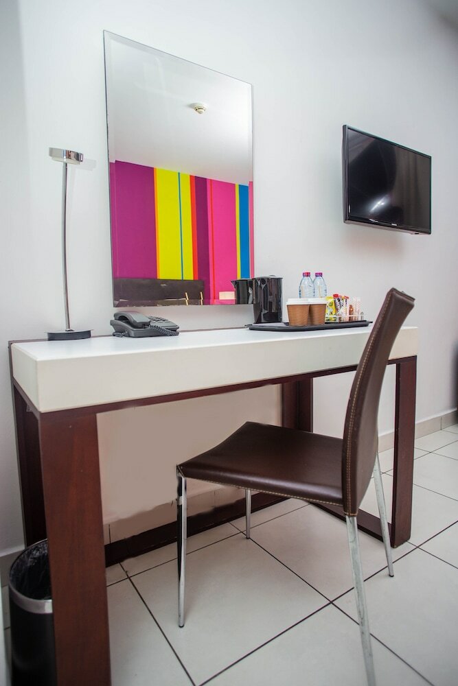 Фото Ibis Styles Accra Airport