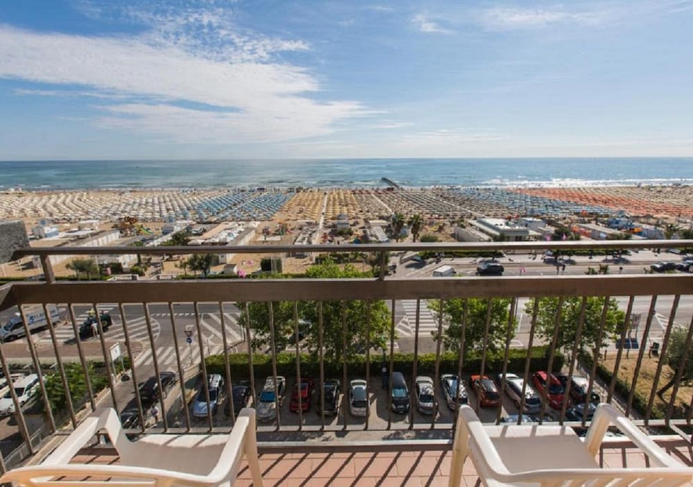 Фото Hotel Atlas