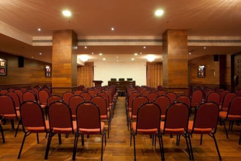 Фото Jc Residency Madurai