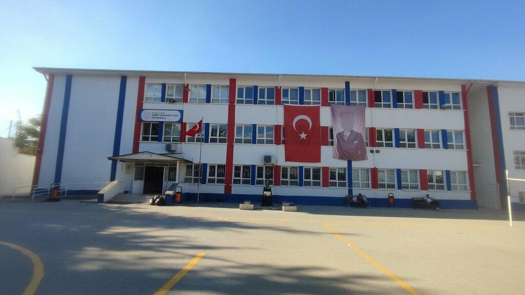 School Ahmet Bahadır Ilhan Secondary School, Ankara, photo