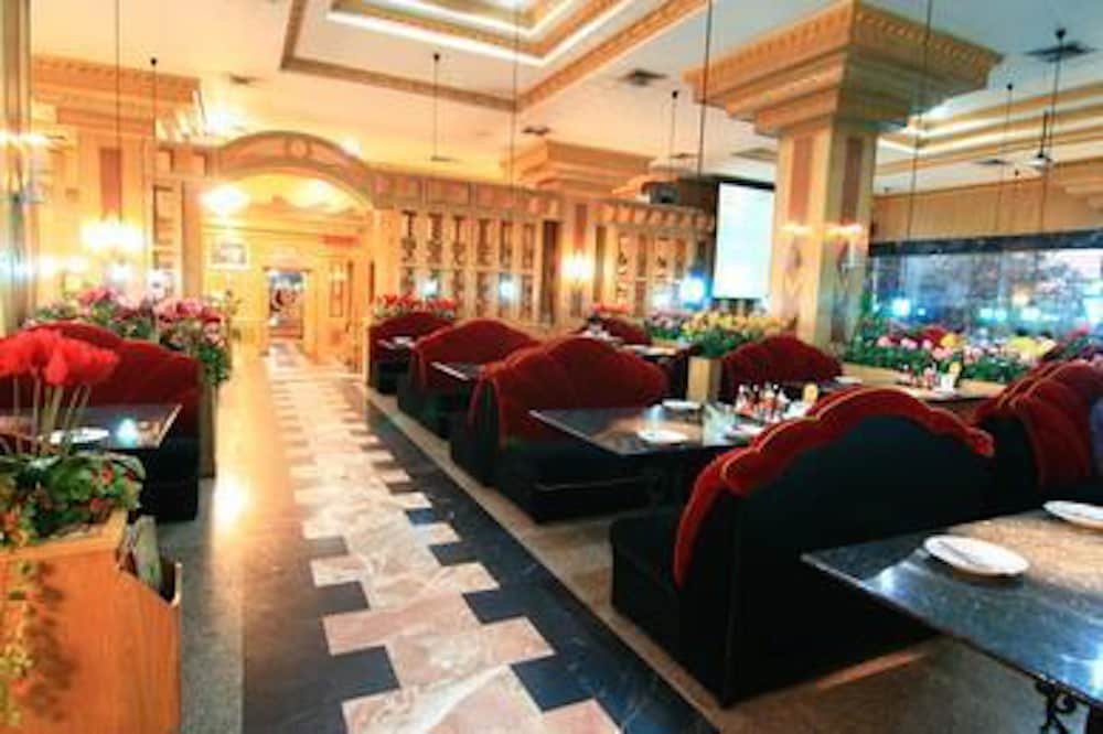 Фото 13 Coins Hotel Ngam Wong Wan