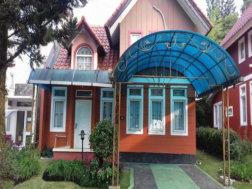 Гостиница Villa Kota Bunga Aster