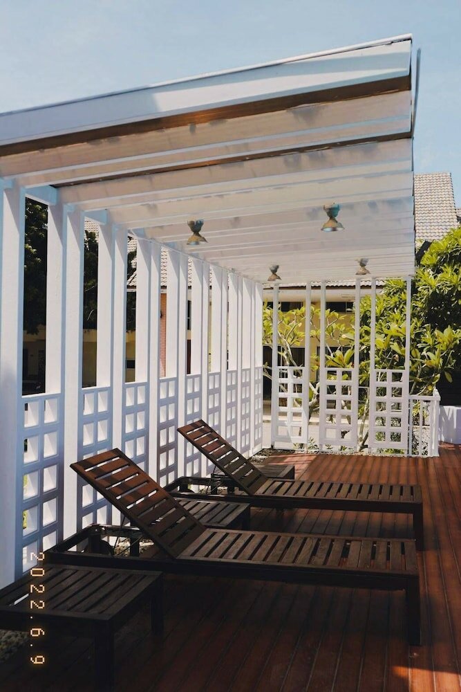 Фото Bang Saphan Resort Hotel