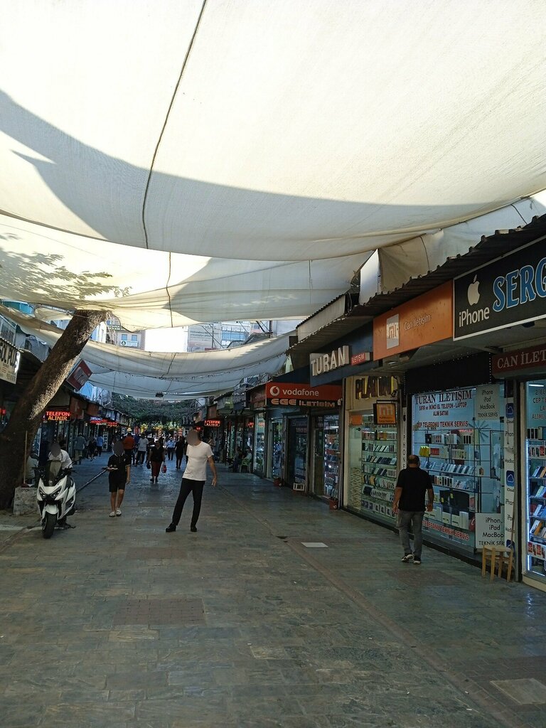 Mobile phone store Can Iletisim Hizmetleri, Izmir, photo