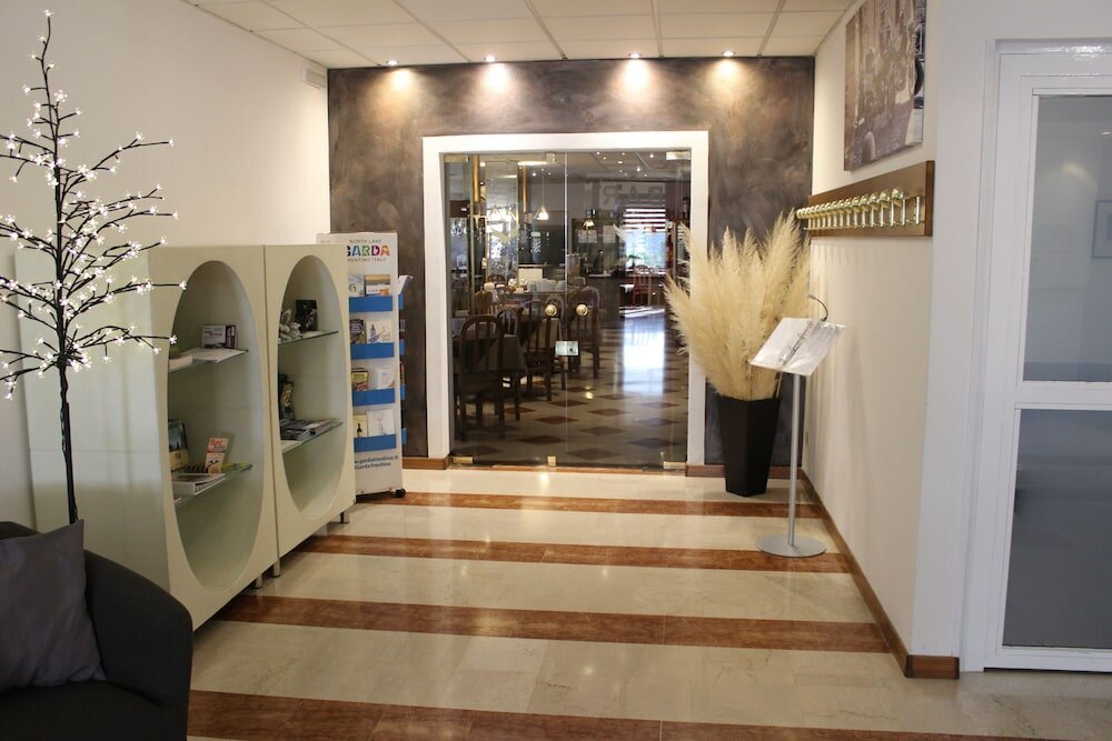 Фото Hotel Everest Arco