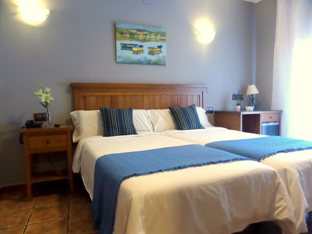 Фото Hotel Medina de Toledo