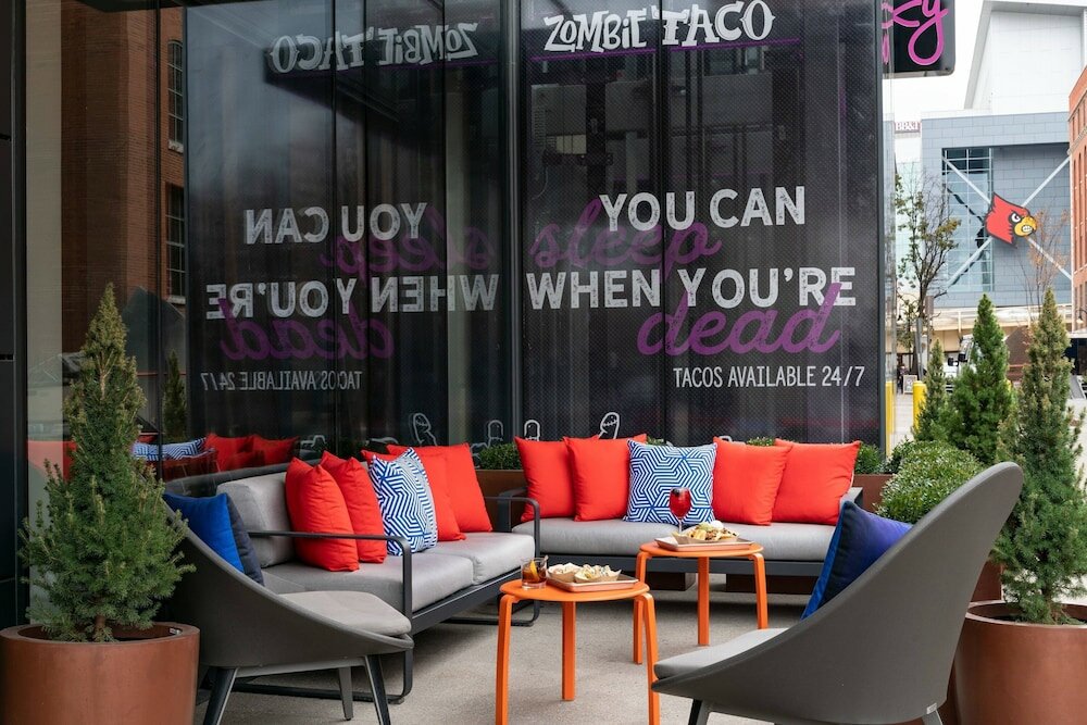 Фото Moxy Louisville Downtown