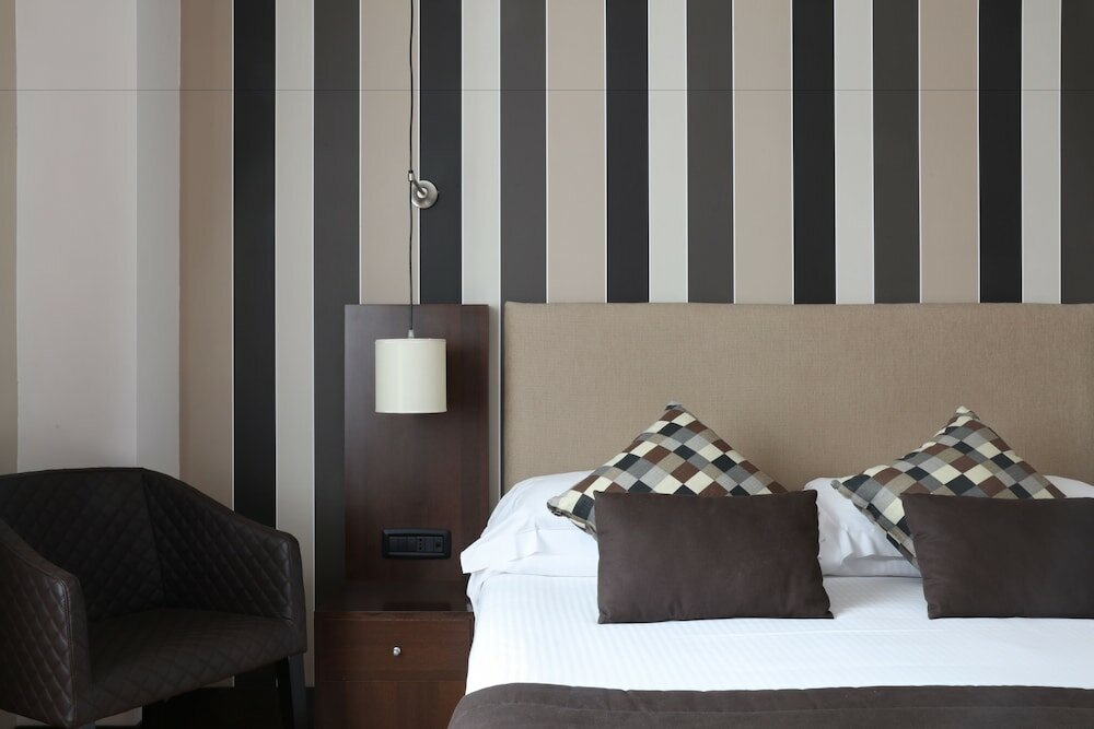 Фото Th Roma - Carpegna Palace