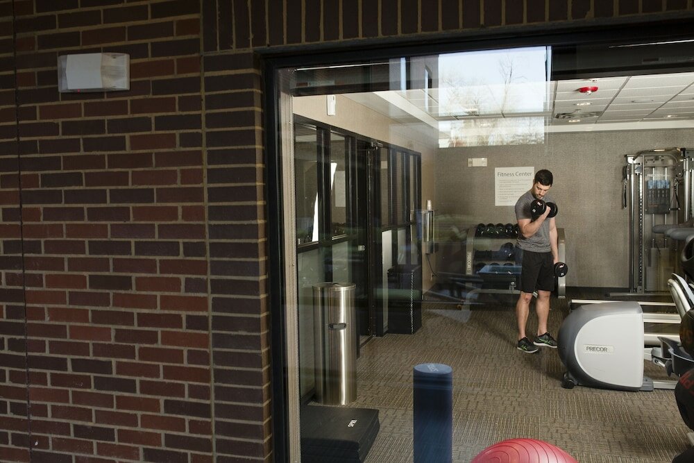 Фото Holiday Inn Express & Suites Oklahoma City Dwtn - Bricktown, an Ihg Hotel