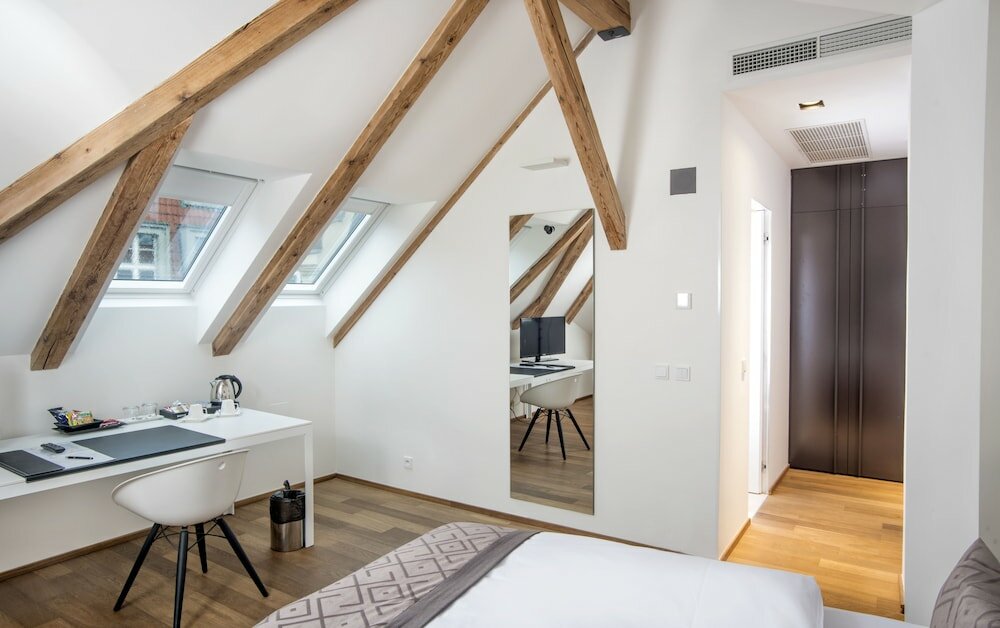 Фото Отель Golden Crown