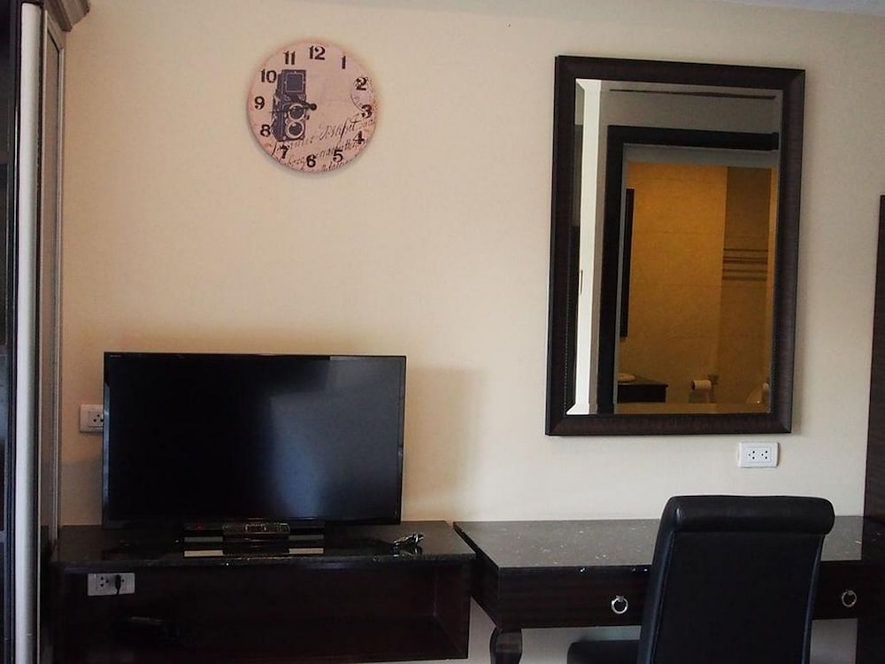 Фото Land Royal Residence Pattaya