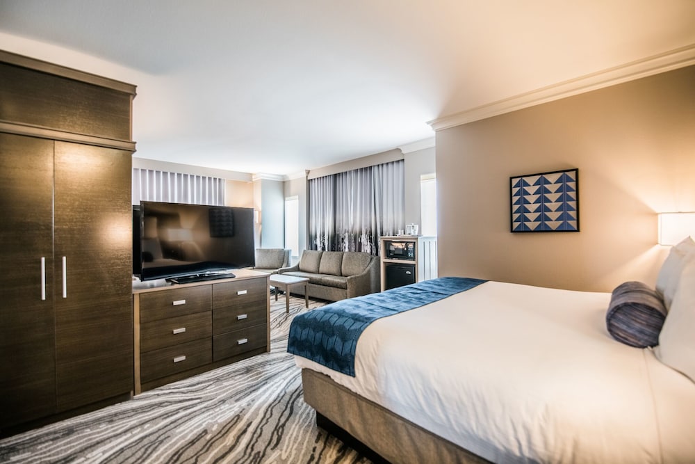 Фото 83733978426