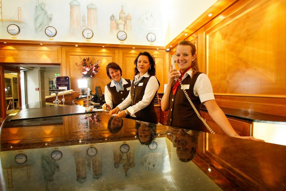 Фото Hotel Torbrau