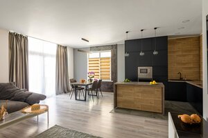 Дом с бассейном