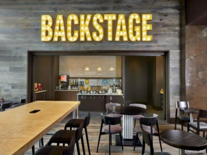 Фото Hampton Inn & Suites Atlanta-Midtown, Ga