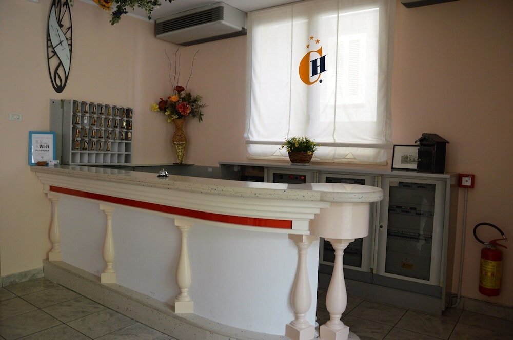 Фото Hotel Carol