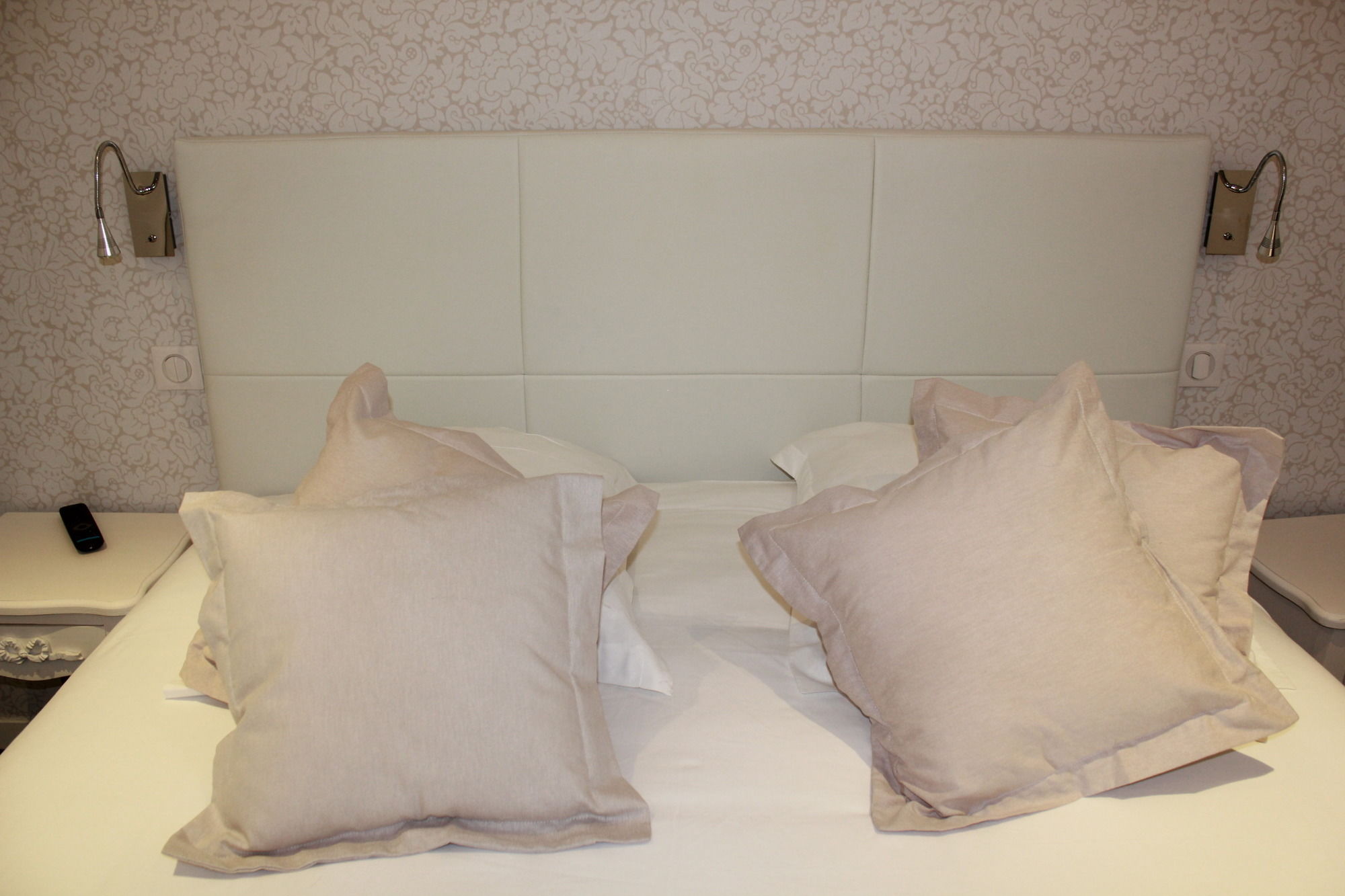 Фото Central Hotel