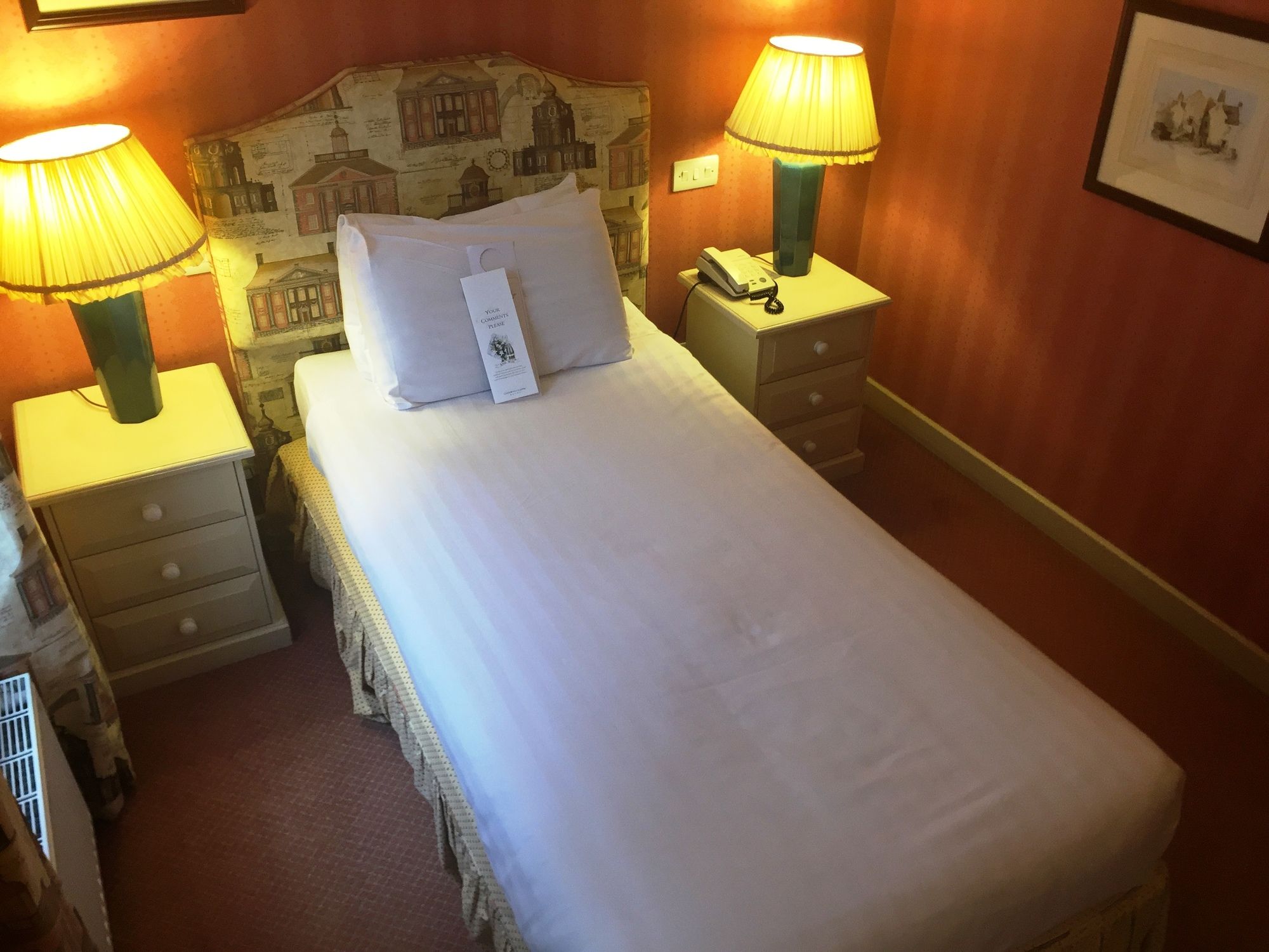 Фото Cotswold Lodge Hotel