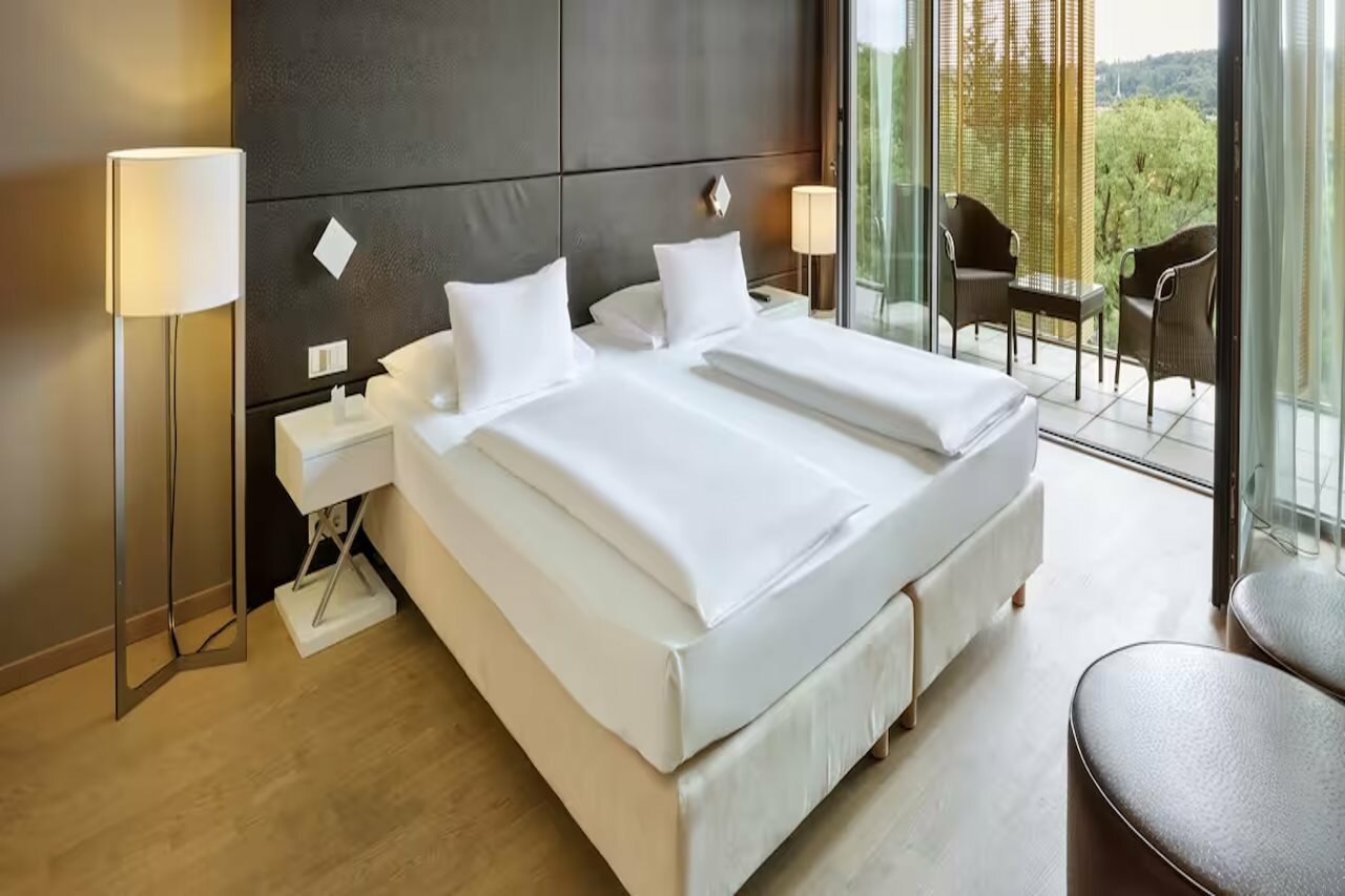 Фото DoubleTree by Hilton Vienna Schonbrunn