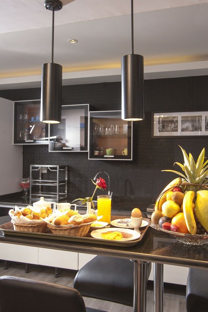 Фото Golden Park Hotel