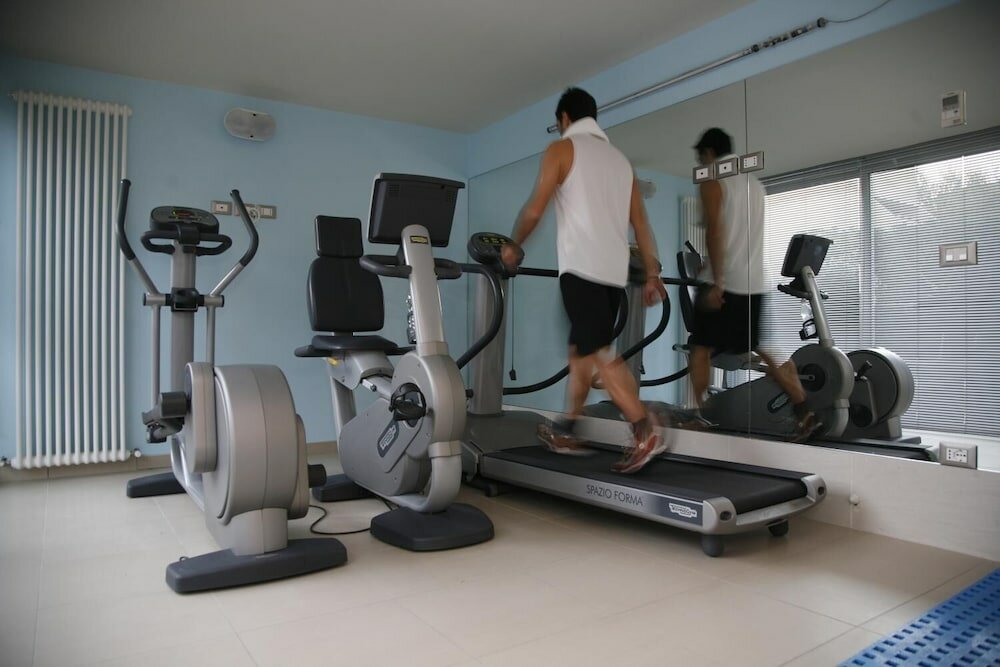 Фото Noha Suite Hotel