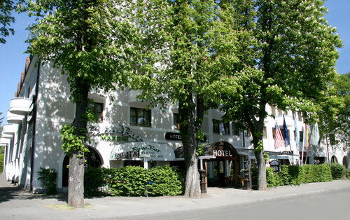 Гостиница Hotel Kastanienhof в Эрдинге