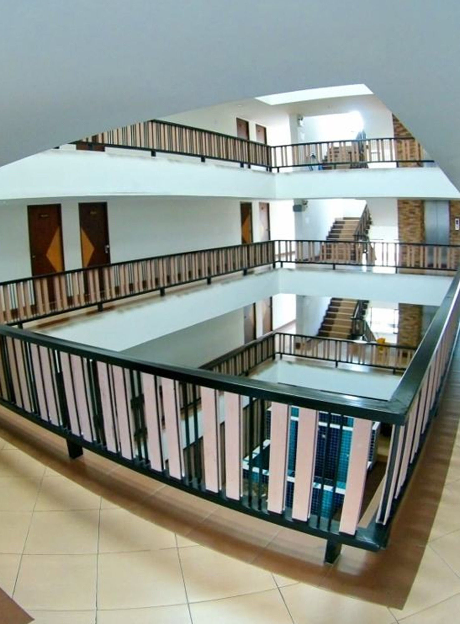 Фото Grannylla Residence Charoenkrung