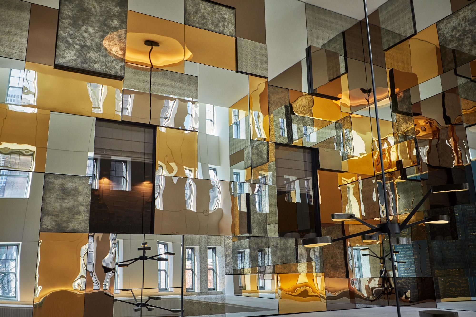 Фото Viceroy Chicago