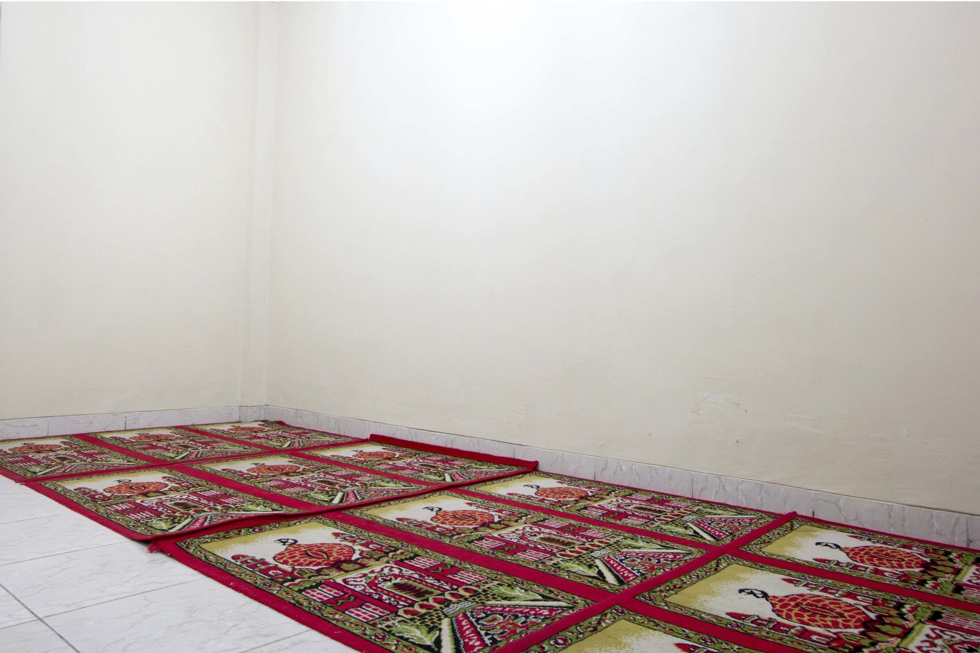 Фото RedDoorz Plus near Stadion Mandala Krida