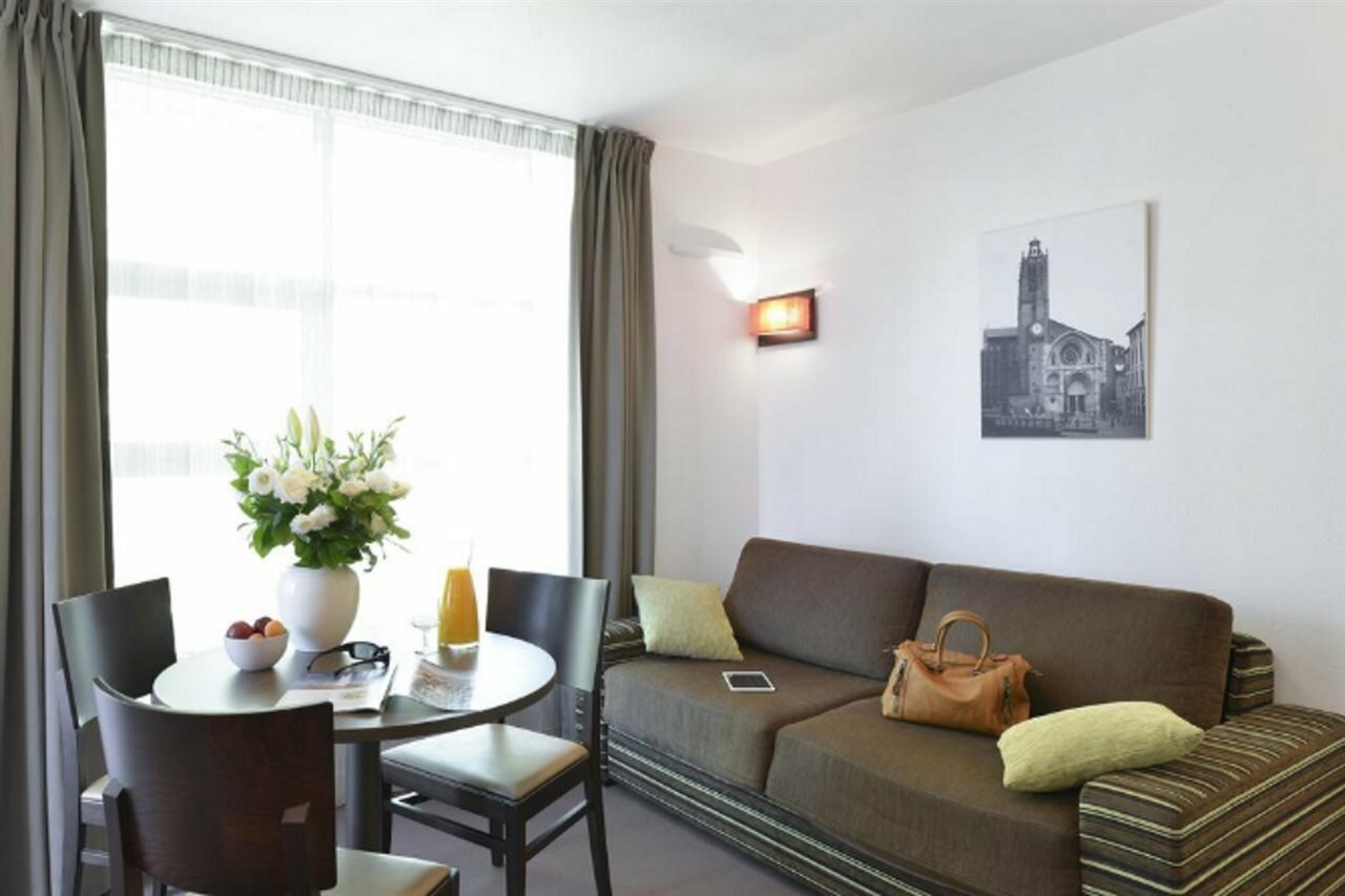 Фото Aparthotel Adagio Access Toulouse Saint Cyprien