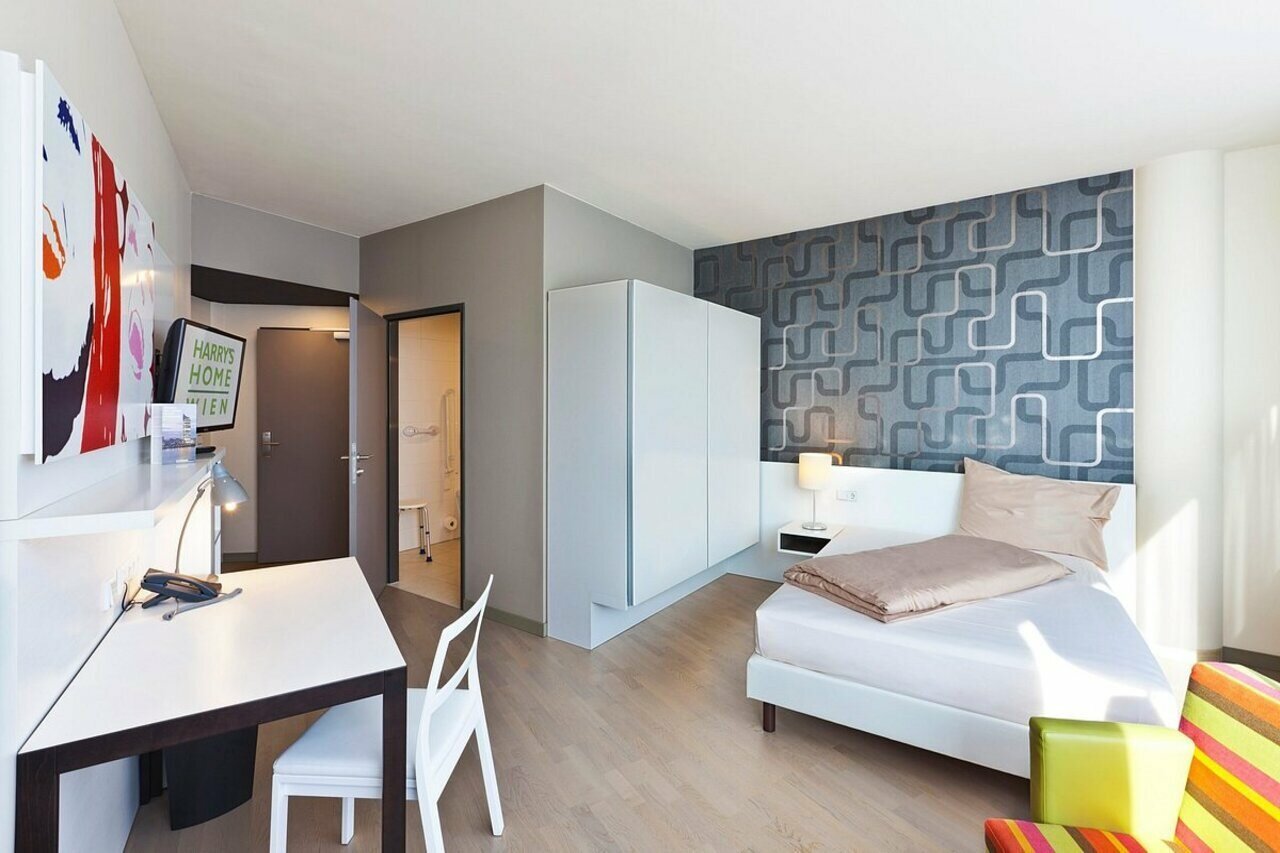 Фото Harry's Home Vienna Millennium Tower