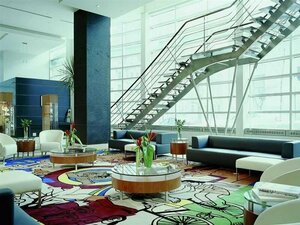 Гостиница Sofitel Montreal Golden Mile