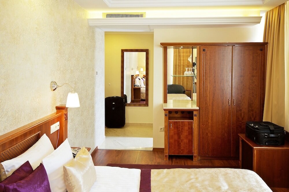 Фото Gold Hotel Budapest