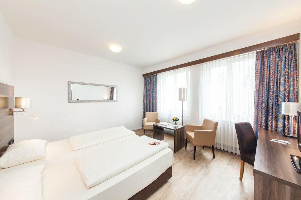 Фото отеля 3