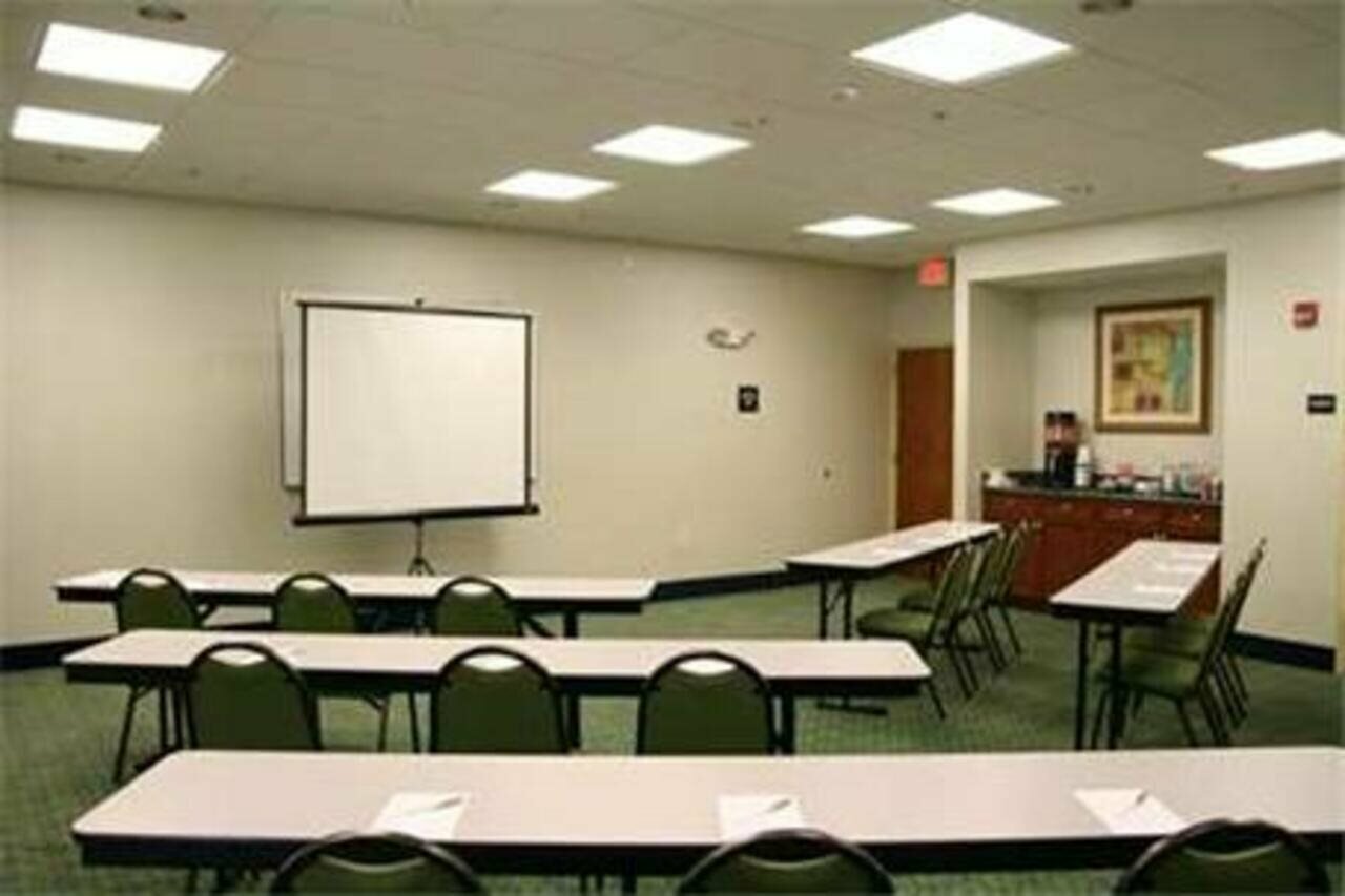 Фото Hampton Inn & Suites Ft. Pierce