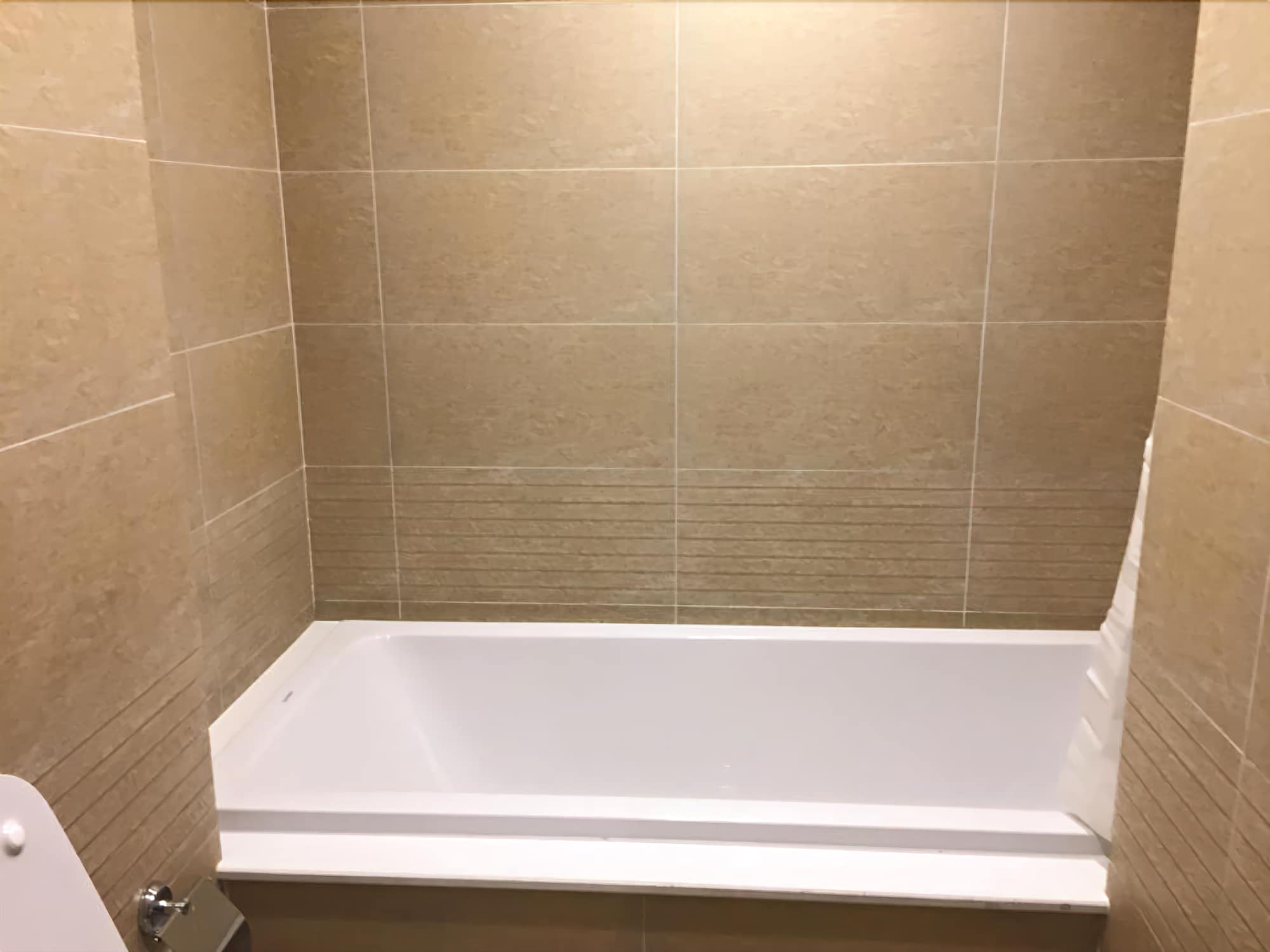 Фото Bayhomes Metropolis Serviced Apartment