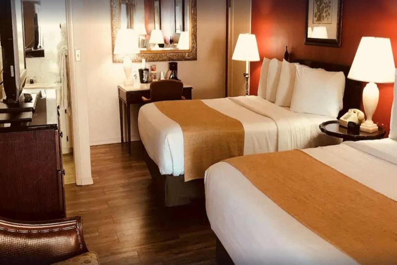 Фото Parry Lodge