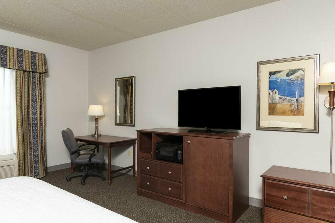 Фото Hampton Inn & Suites Indianapolis-Airport
