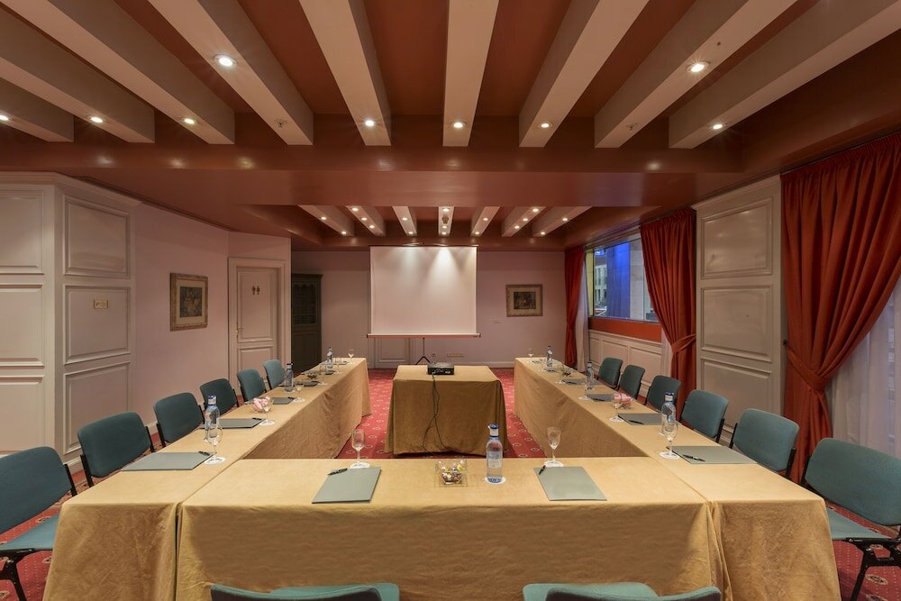 Фото Only YOU Hotel Sevilla