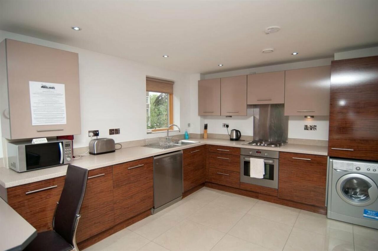 Фото Southampton Serviced Apartment