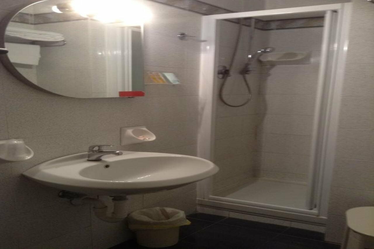 Фото Hotel Holiday