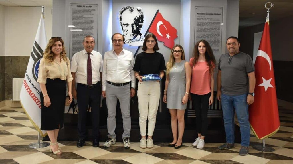 School Yaris Middle School, Balikesir, photo