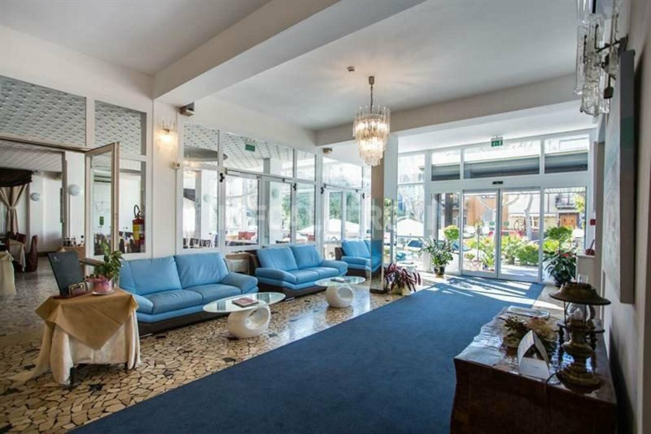 Фото New Hotel Jolie