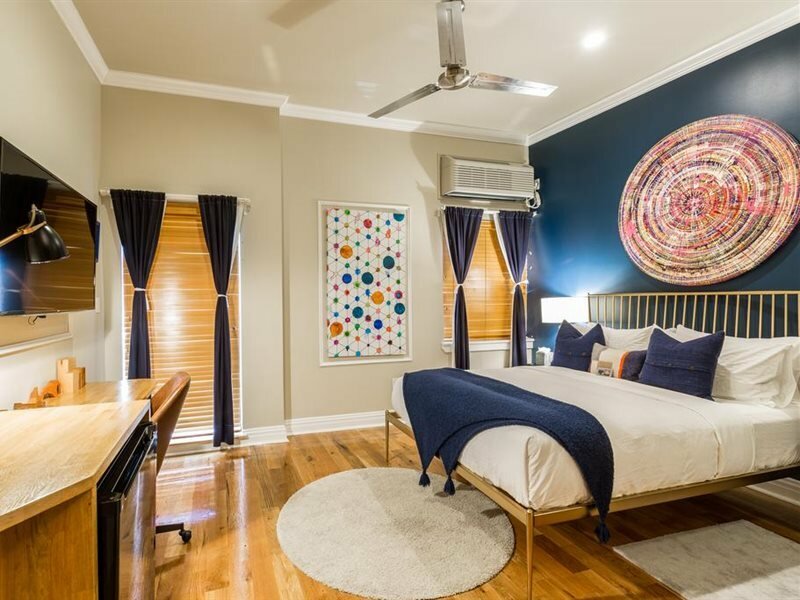 Фото The Box House Hotel