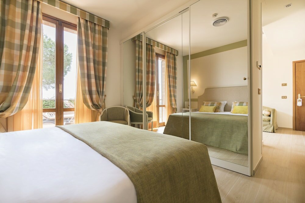 Фото Relais Santa Chiara Hotel - Tuscany Charme