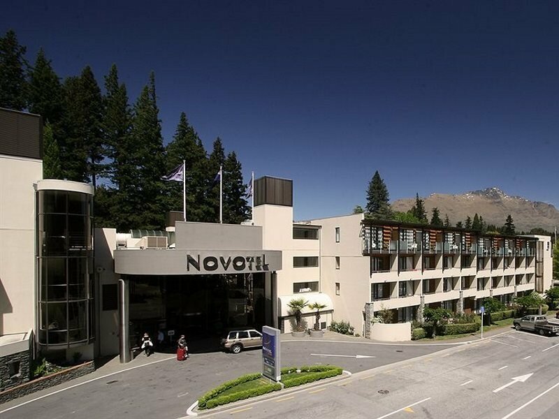 Фото Novotel Queenstown Lakeside