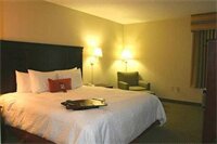 Фото Hampton Inn Adel