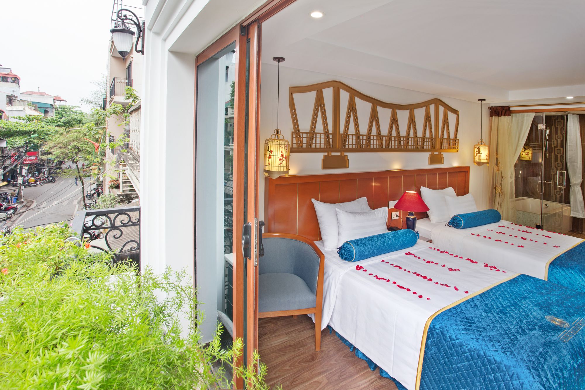 Фото Hanoi Golden Holiday Hotel